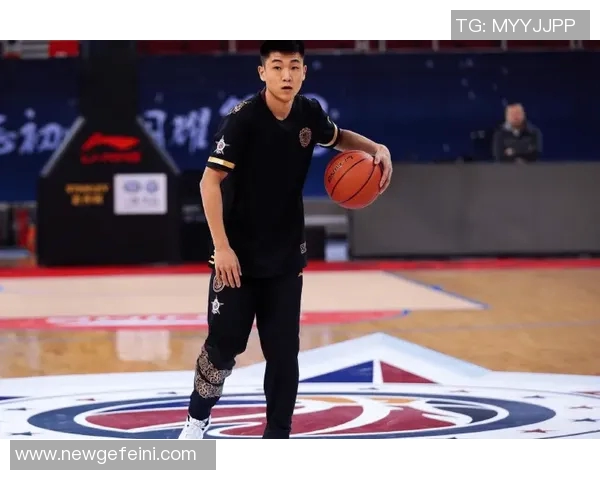 新赛季即将开启高诗岩分享山东男篮定妆照庆祝第11年征程